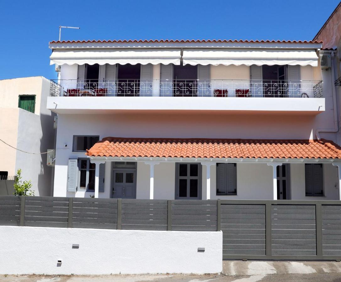 Axs First Floor Apartment Aegina Town Exterior foto